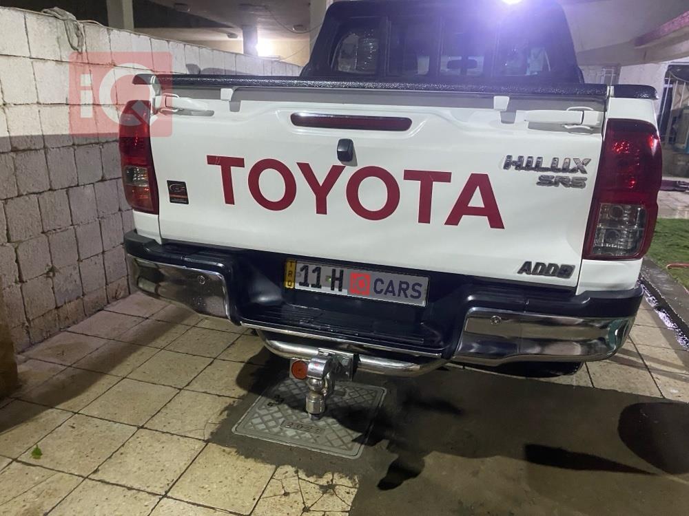 تويوتا هايلوكس